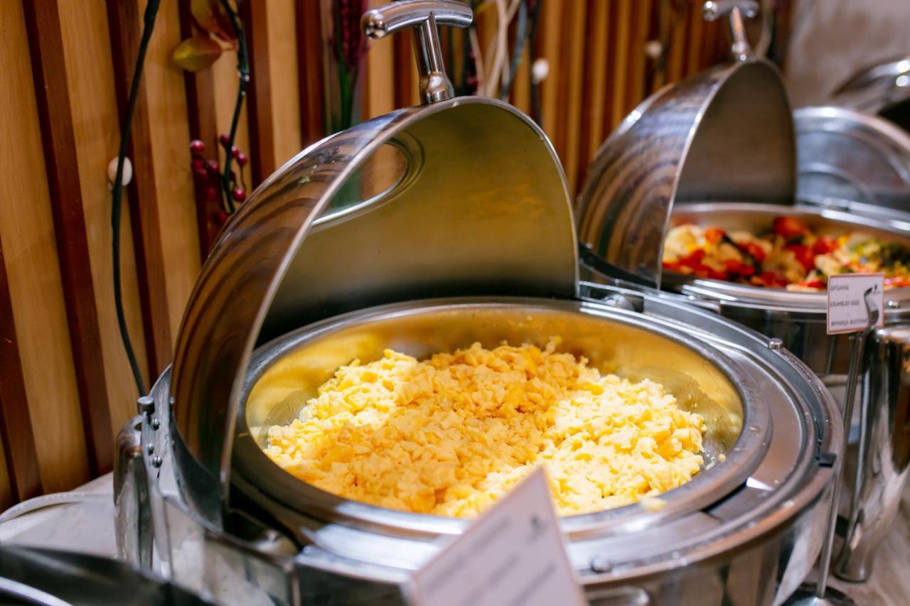 Promenade Hotel Баку Екстериор снимка Scrambled eggs