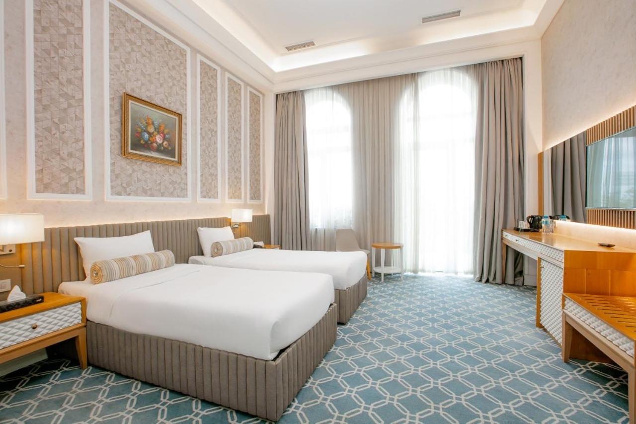 Promenade Hotel Баку Екстериор снимка