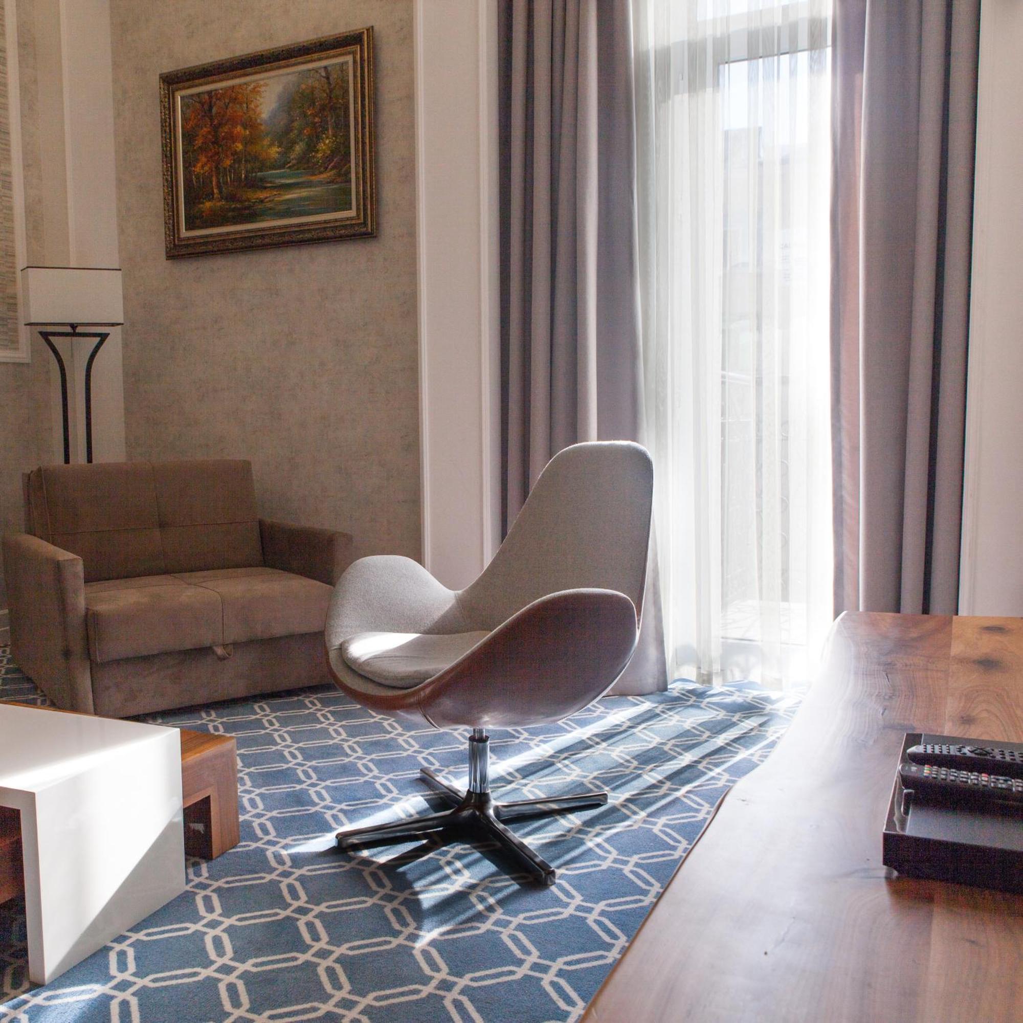 Promenade Hotel Баку Стая снимка 3D rendering of a room