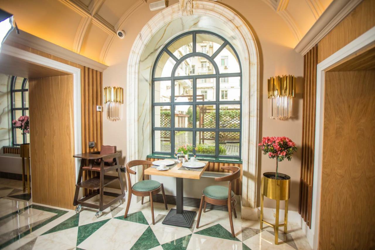 Promenade Hotel Баку Екстериор снимка The restaurant