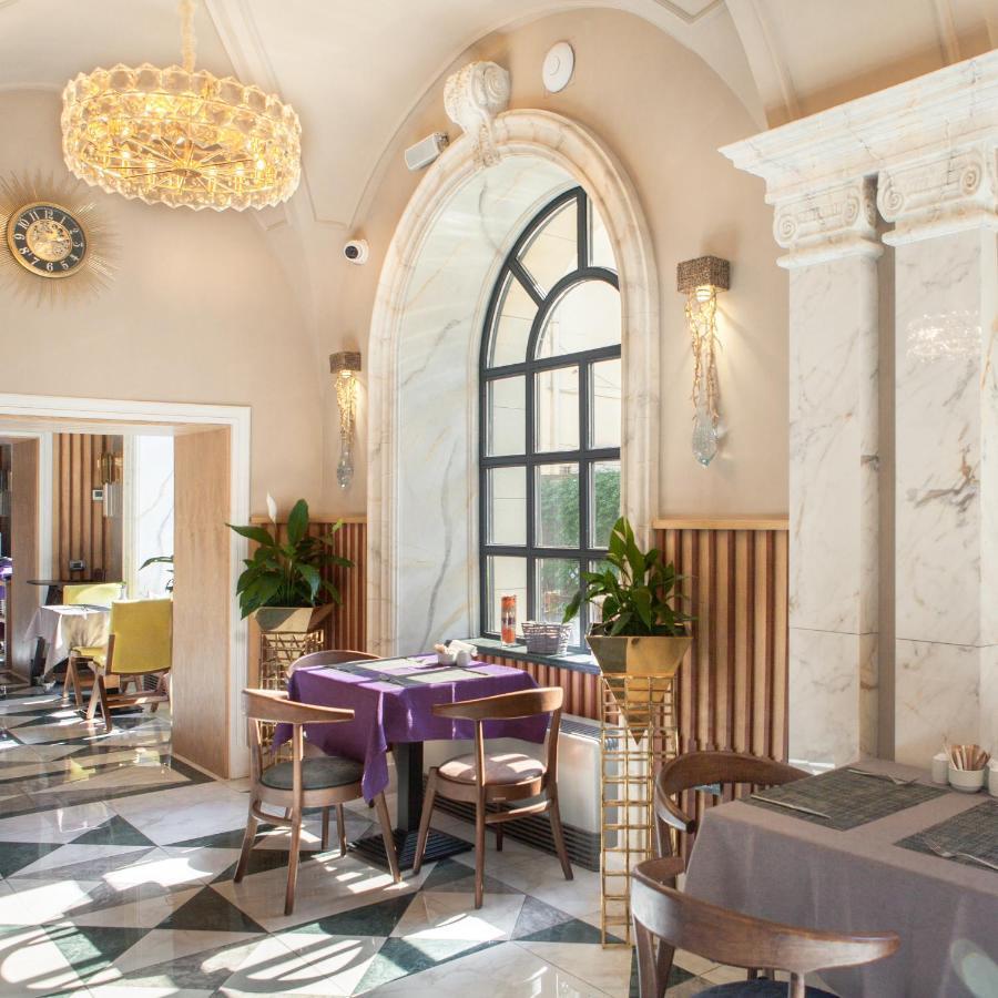 Promenade Hotel Баку Екстериор снимка Restaurant